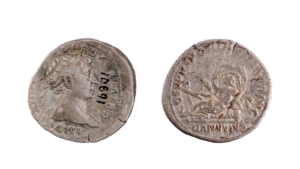 denar-Traianus-103-111-Danuvius